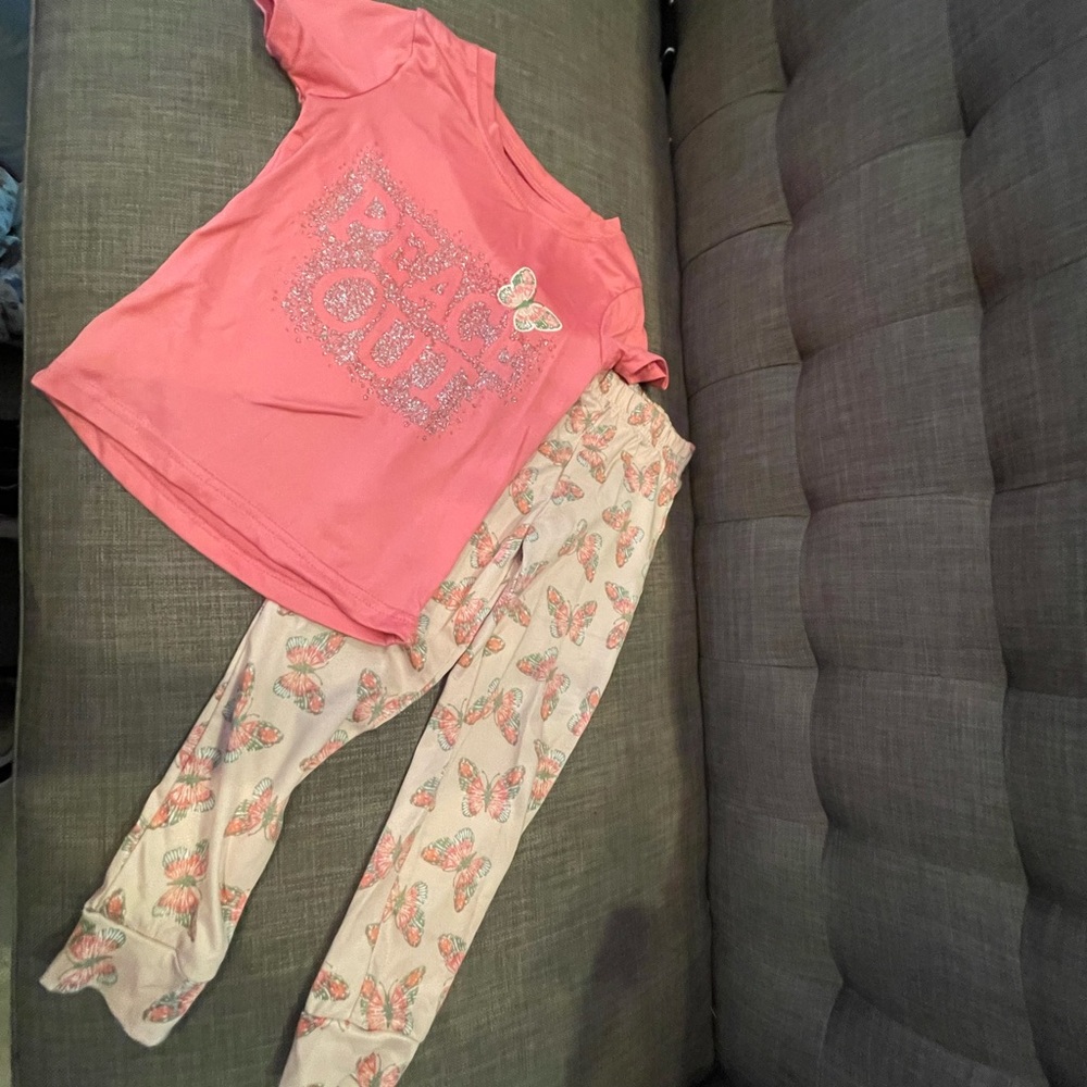 Cute toddler pajamas size 4.